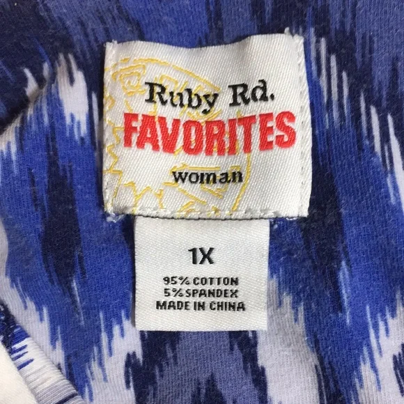 Ruby Rd. Blue and White Patterned Top - Picture 7 of 8